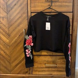 NWT forever 21 black crop rose long sleeve top S